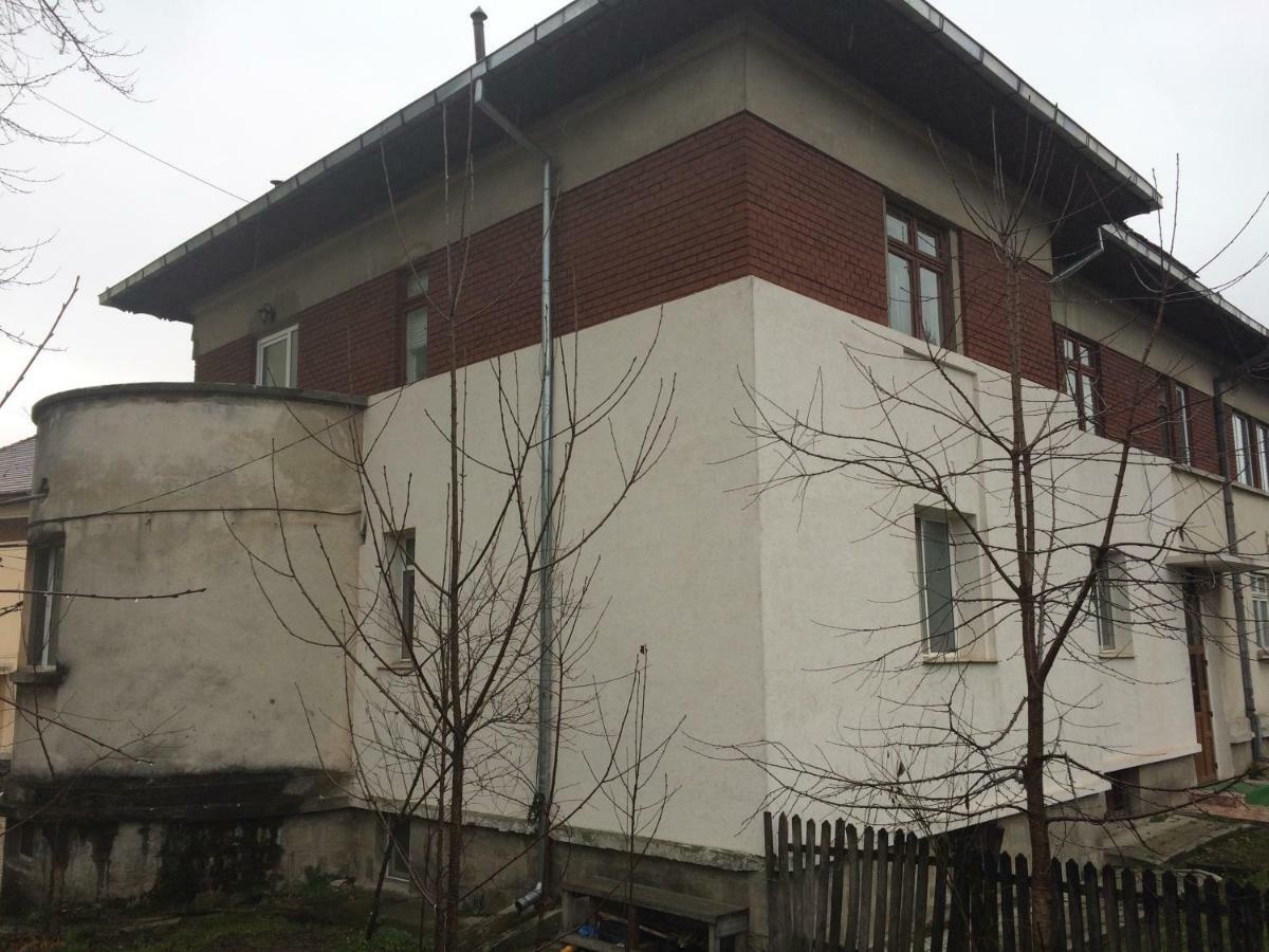 شقة Garsoniera Mandrilor Slănic المظهر الخارجي الصورة
